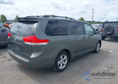 2013 Toyota Sienna Le V6 8 Passenger from USA, damaged, VIN 5TDKK3DC2DS345834